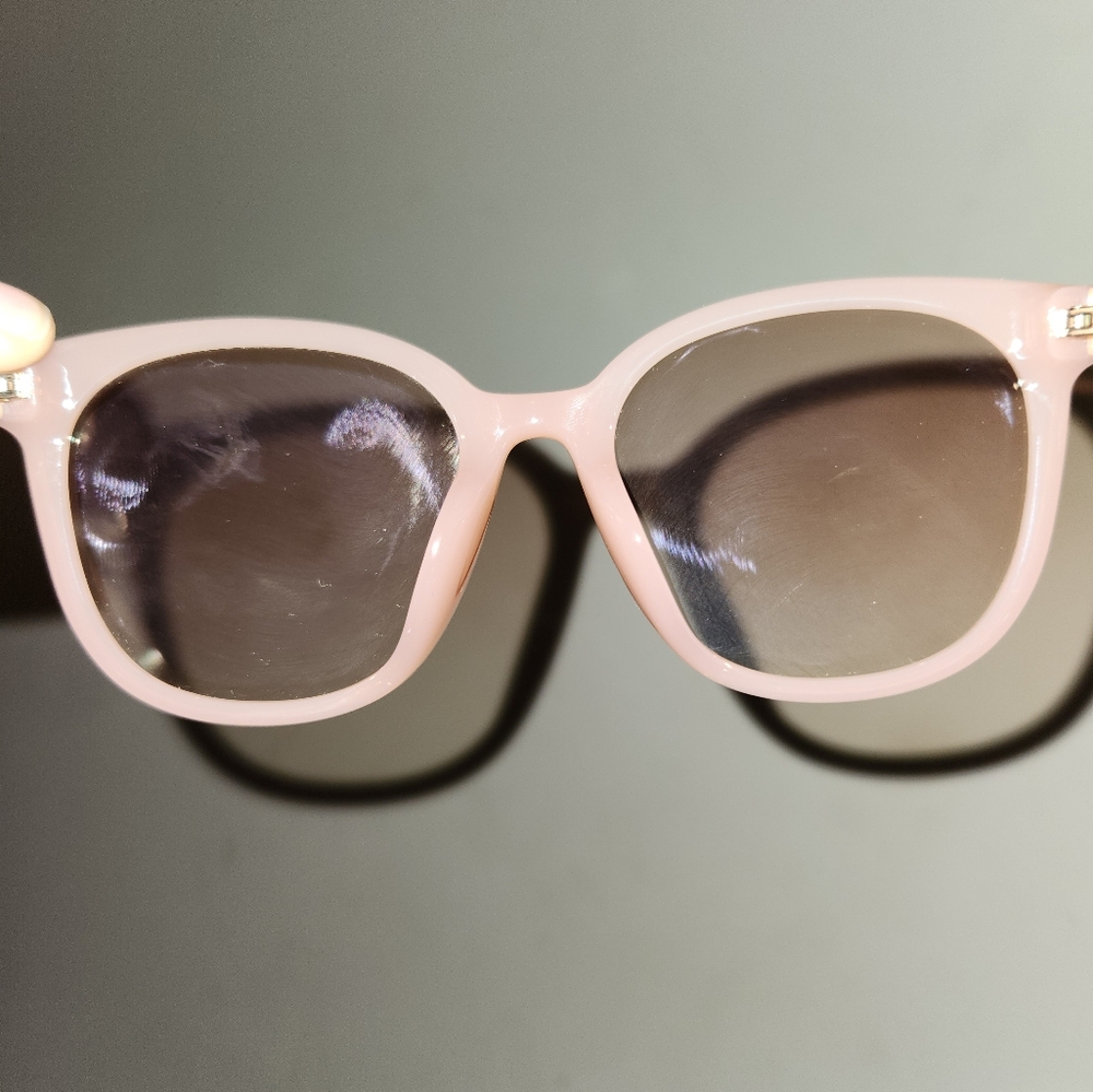 mcm pink sunglasses - Picture 4 of 7